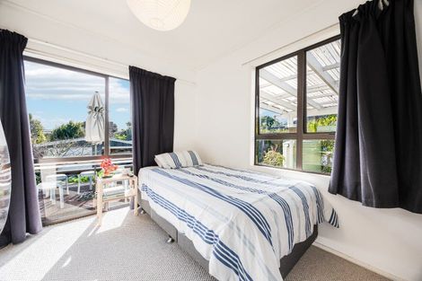 Photo of property in 44 Mcintyre Road, Mangere Bridge, Auckland, 2022