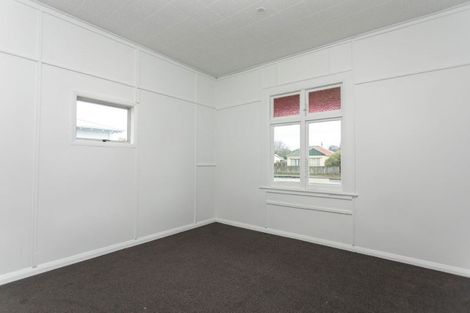 Photo of property in 42 Tennyson Street, Dannevirke, 4930