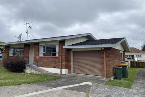 Photo of property in 50c Braid Road, St Andrews, Hamilton, 3200