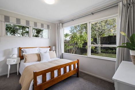 Photo of property in 12 Nicholson Place, Hillcrest, Auckland, 0627