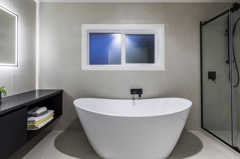 Photo of property in 11 Henry Blyth Lane, Greenhithe, Auckland, 0632