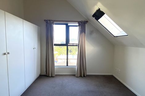 Photo of property in 13a Upper Lewisville Terrace, Thorndon, Wellington, 6011