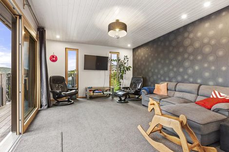 Photo of property in 21 Primrose Street, Raglan, 3225