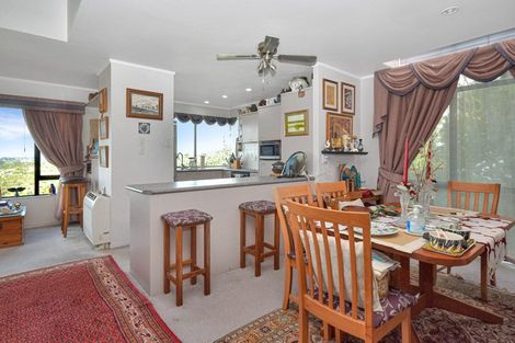 Photo of property in 105 Luckens Road, West Harbour, Auckland, 0618