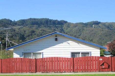Photo of property in 147b George Street, Stokes Valley, Lower Hutt, 5019
