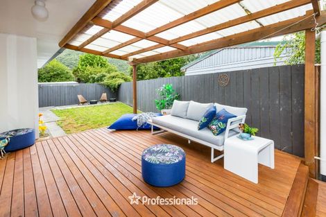 Photo of property in 12a Beryl Grove, Birchville, Upper Hutt, 5018