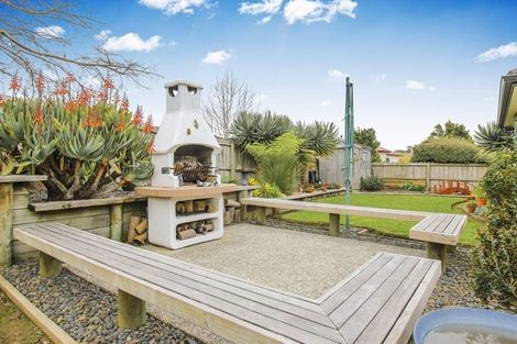 Photo of property in 26 Brittany Drive, Henderson, Auckland, 0612