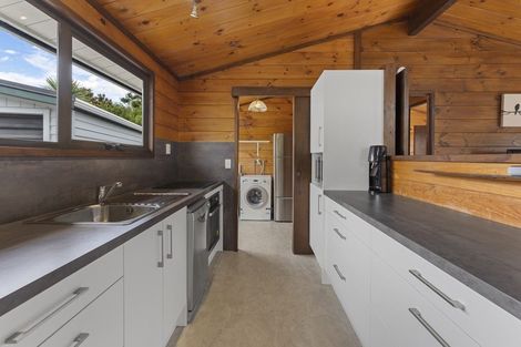 Photo of property in 12 Cargill Place, Frankleigh Park, New Plymouth, 4310