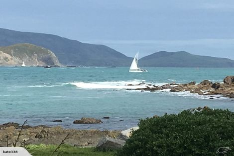 Photo of property in 2/158 Breaker Bay Road, Breaker Bay, Wellington, 6022