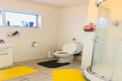 Photo of property in 307 Sunset Road, Sunnynook, Auckland, 0632