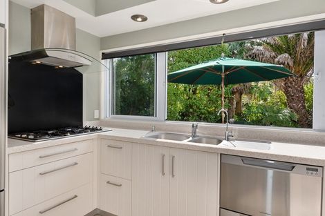 Photo of property in 17 Longwood Place, Harrowfield, Hamilton, 3210