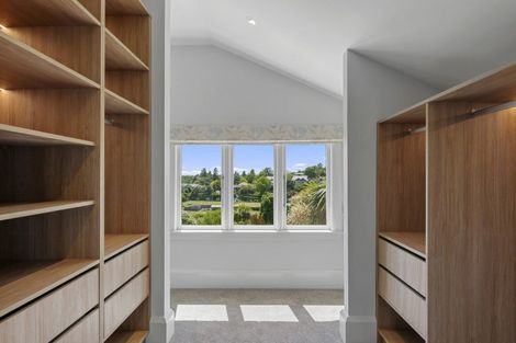 Photo of property in 7 Hackthorne Road, Cashmere, Christchurch, 8022