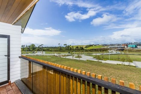 Photo of property in 9 Keel Street, Long Bay, Auckland, 0630