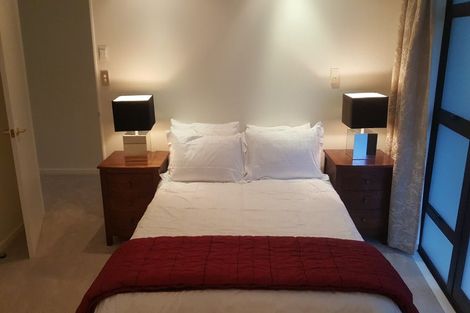 Photo of property in 4/318 Oriental Parade, Oriental Bay, Wellington, 6011