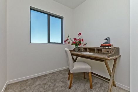 Photo of property in 10 Whaley Greens, Silverdale, 0932