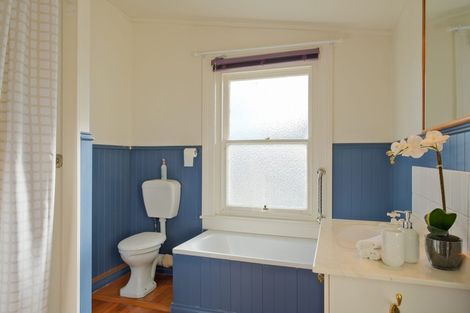 Photo of property in 2 Macnee Street, Mornington, Dunedin, 9011