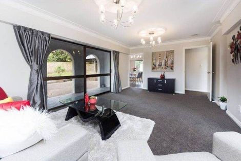 Photo of property in 9 Goodwood Drive, Goodwood Heights, Auckland, 2105