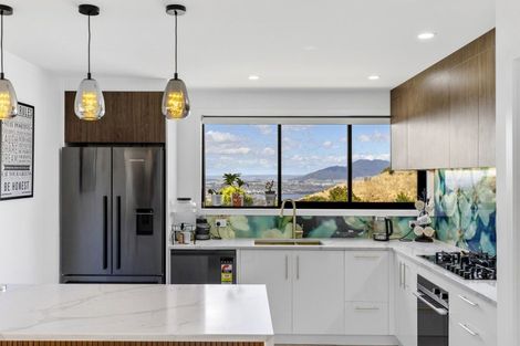 Photo of property in 5 Grandview Lane, Acacia Bay, 3385