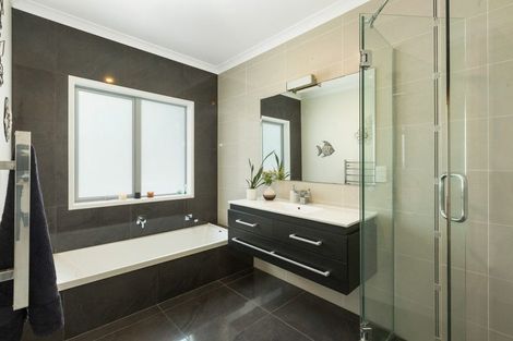 Photo of property in 21 Browns Drive, Waihi Beach, 3611