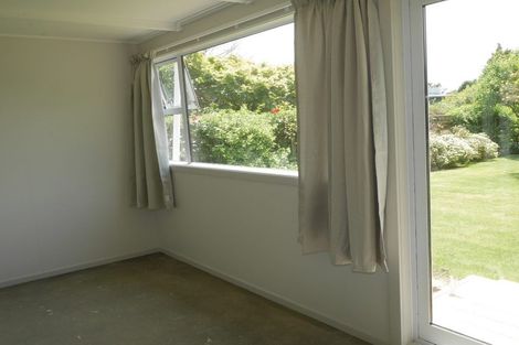 Photo of property in 369 Te Moana Road, Waikanae, 5036