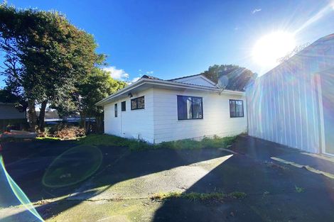 Photo of property in 9 Kopu Place, Clendon Park, Auckland, 2103