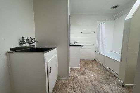 Photo of property in 2/35 Riversdale Road, Avondale, Auckland, 1026