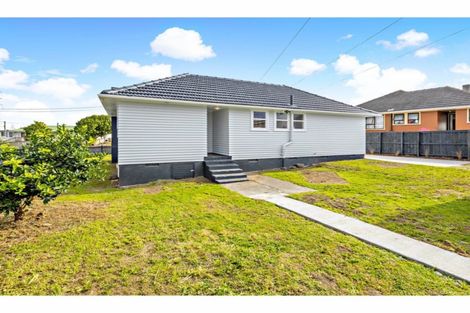 Photo of property in 104 Fisher Crescent, Otara, Auckland, 2023
