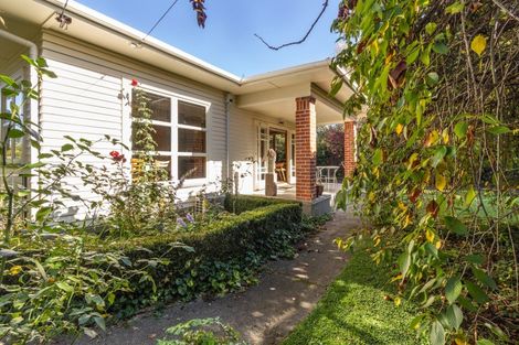 Photo of property in 32 Tollemache Road East, Longlands, Hastings, 4122