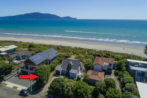 Photo of property in 91 Field Way, Waikanae Beach, Waikanae, 5036