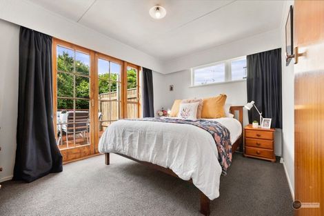 Photo of property in 38 Holborn Drive, Stokes Valley, Lower Hutt, 5019