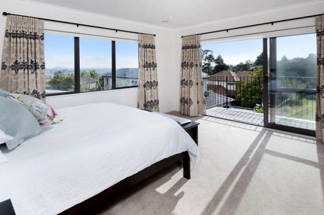 Photo of property in 30 Armstrong Farm Drive, East Tamaki Heights, Auckland, 2016