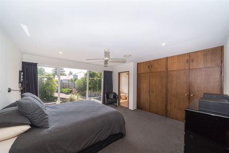 Photo of property in 14 Lincoln Terrace, Hokowhitu, Palmerston North, 4410