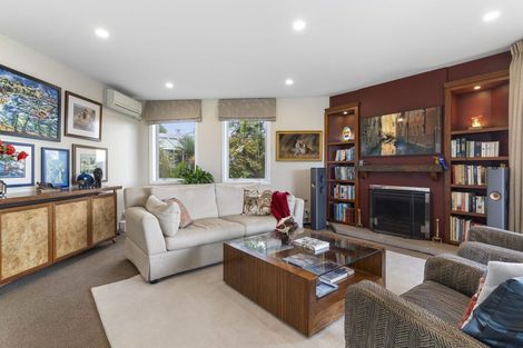 Photo of property in 1/164 Aberdeen Road, Campbells Bay, Auckland, 0620