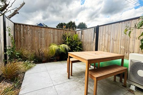 Photo of property in 2/35 Sladden Street, Naenae, Lower Hutt, 5011