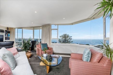 Photo of property in 10/90 Kitchener Road, Milford, Auckland, 0620