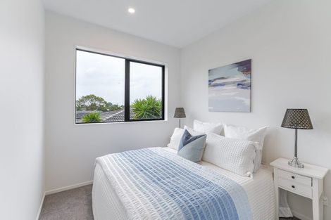 Photo of property in 40d Innismara Avenue, Wattle Downs, Auckland, 2103