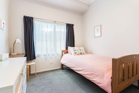 Photo of property in 11 Peregrine Place, Welcome Bay, Tauranga, 3112