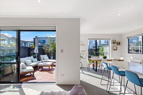 Photo of property in 21 Ian Morrison Road, Hobsonville, Auckland, 0616