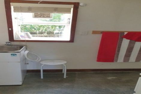 Photo of property in 81 Lauderdale Road, Birkdale, Auckland, 0626