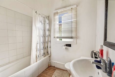 Photo of property in 16 Newcastle Street, Phillipstown, Christchurch, 8011