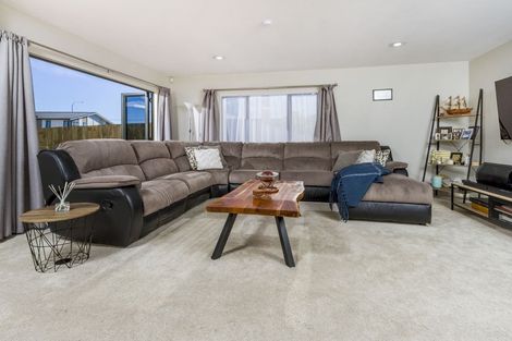 Photo of property in 3a Domain Road, Weymouth, Auckland, 2103