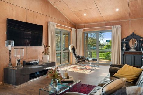 Photo of property in 79 Regent Street, Martinborough, 5711