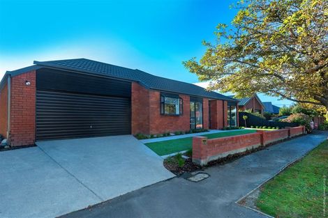 Photo of property in 1/9 Claverley Gardens, Avonhead, Christchurch, 8042