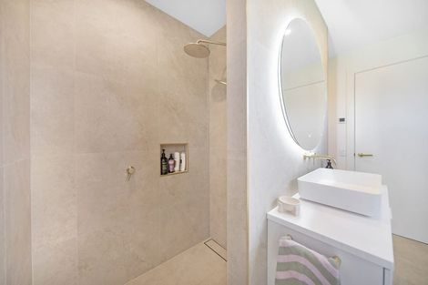 Photo of property in 49 Pukutahi Drive, Te Anau, 9600