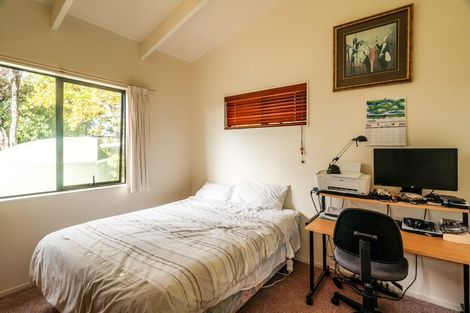 Photo of property in 17 Albert Crescent, Ostend, Waiheke Island, 1081