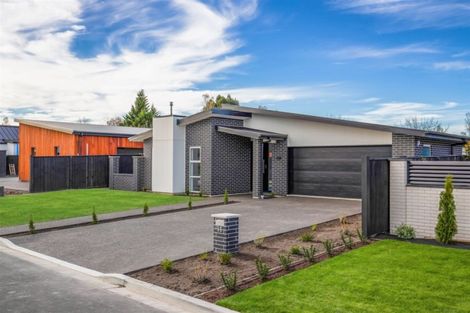 Photo of property in 11 Lewis Close, Rangiora, 7400