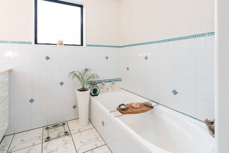 Photo of property in 14 Aparima Avenue, Miramar, Wellington, 6022