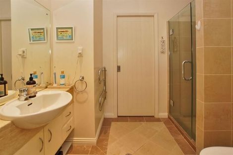 Photo of property in 2a/11 London Street, Hamilton Central, Hamilton, 3204