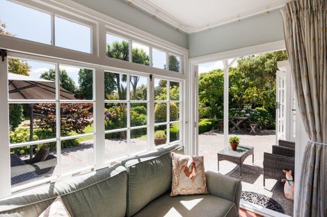 Photo of property in 15 Trent Avenue, Hokowhitu, Palmerston North, 4410