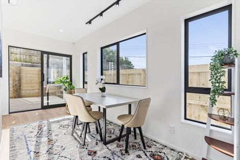 Photo of property in 1/38 Manuka Road, Glenfield, Auckland, 0629